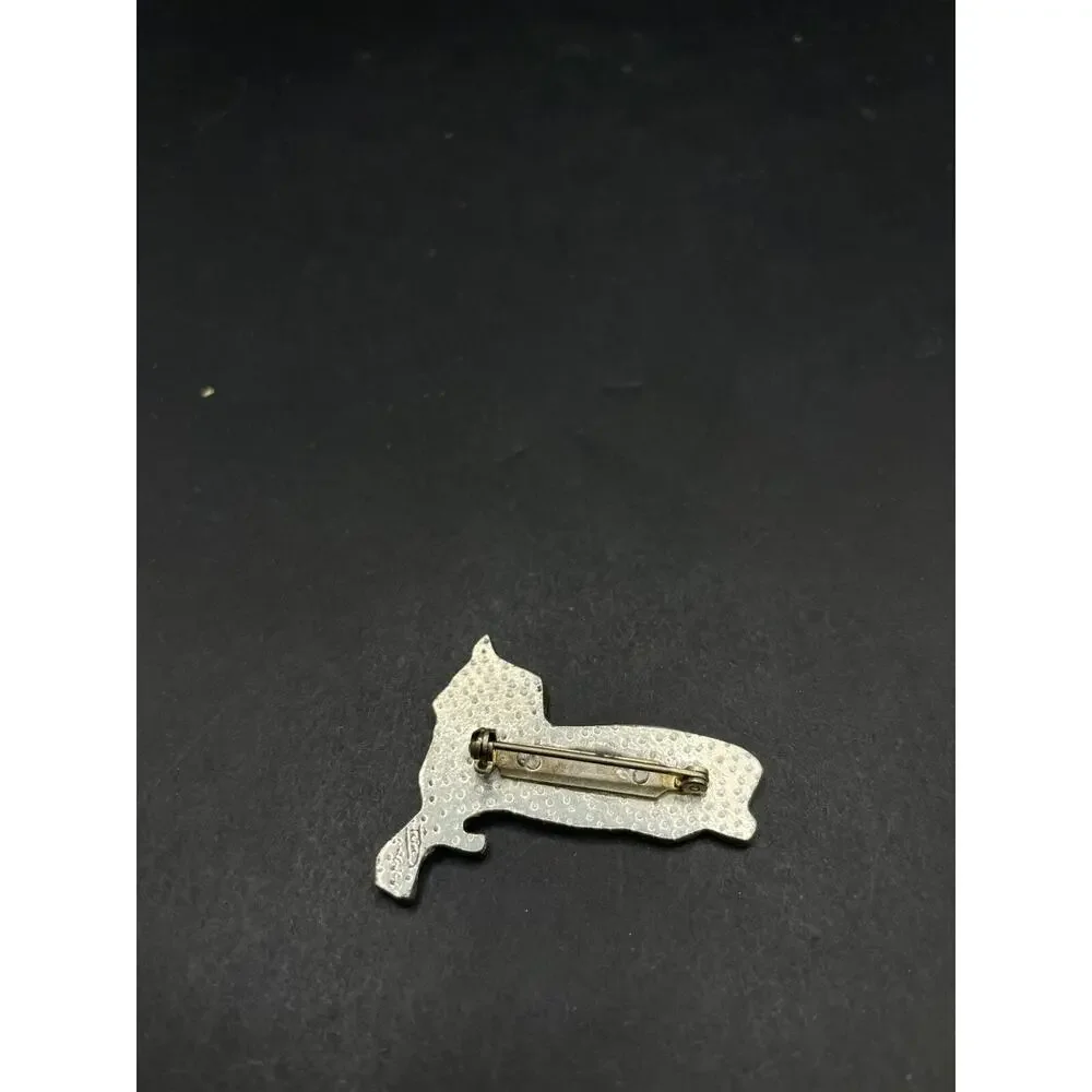 Vintage Signed Silver Tone Celtic Dog Artist Design Brooch Pin